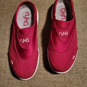 Ryka ladies shoes size 6